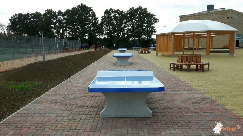 Arthur Mellows Village College out  Glinton