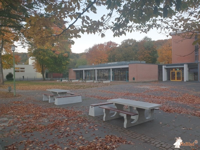 Gymnasium der Gemeinde Kreuzau from Kreuzau