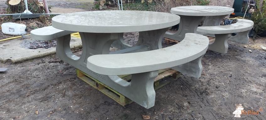Scandor Landscape Contractors Ltd out  Hants