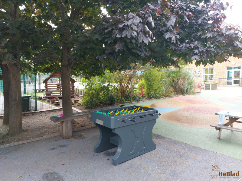 Bounds Green Infant School out  London