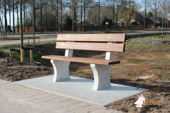 Park Bench with bottom plate Natural Concrete