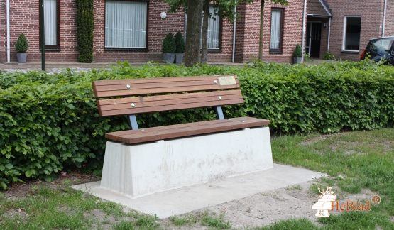 Bench DeLuxe with bottom plate and backrest Naural Concrete