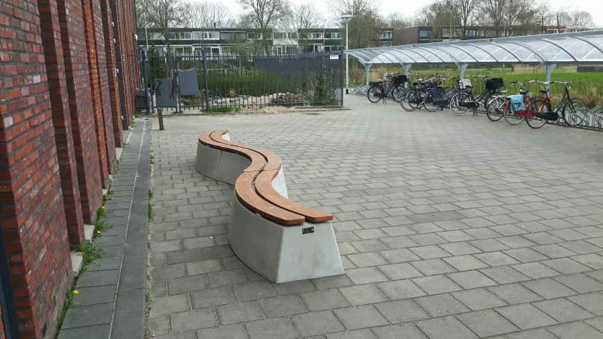 Bench DeLuxe Oval Natural Concrete