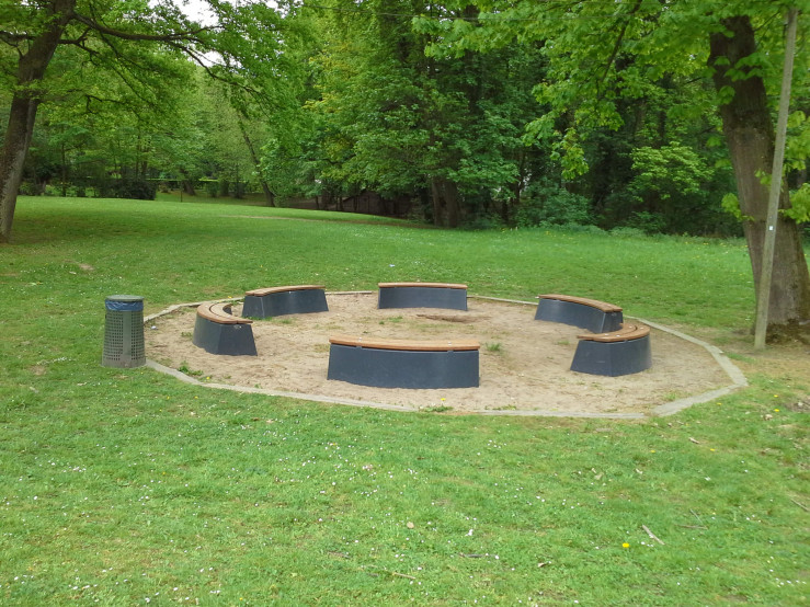 Concrete Bench DeLuxe Oval Anthracite