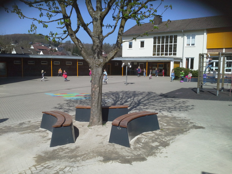 Concrete Bench DeLuxe Oval Anthracite