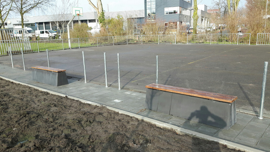 Bench DeLuxe Anthracite-Concrete