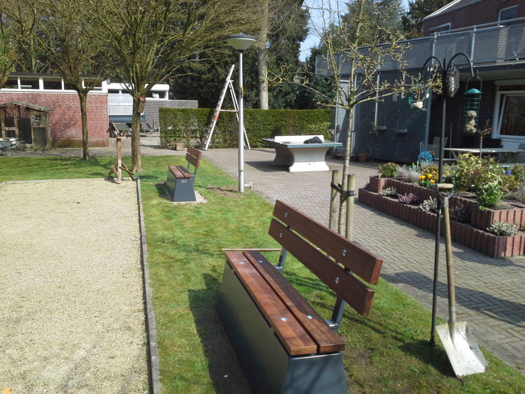 Concrete bench DeLuxe with backrest Anthracite