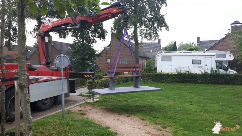 Park Bench with bottom plate Anthracite-Concrete