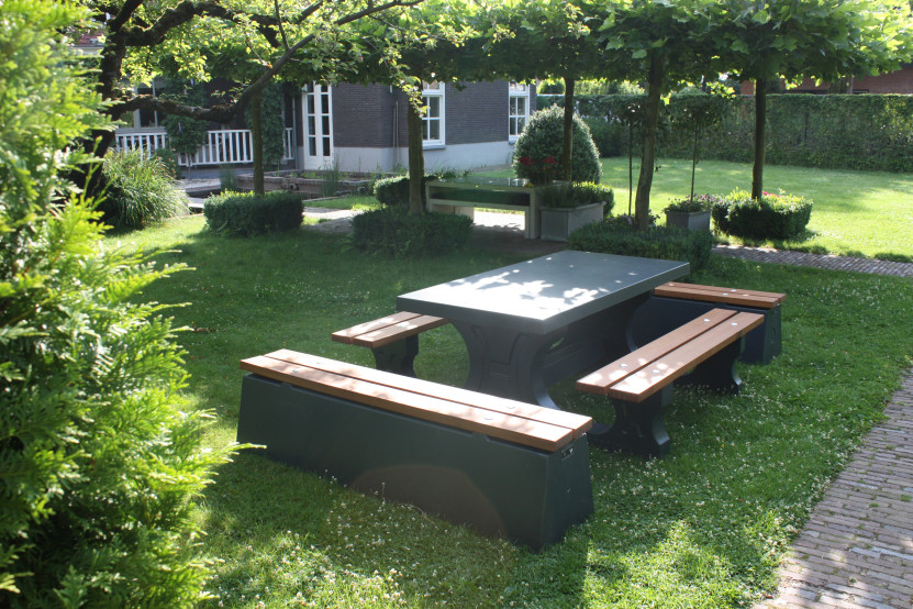 Concrete Picnic table DeLuxe Anthracite 
