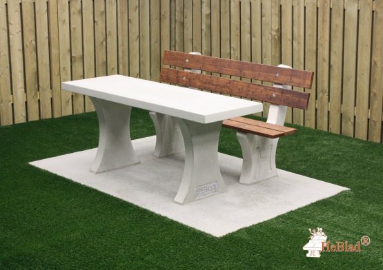 Outdoor concrete table clearance and benches