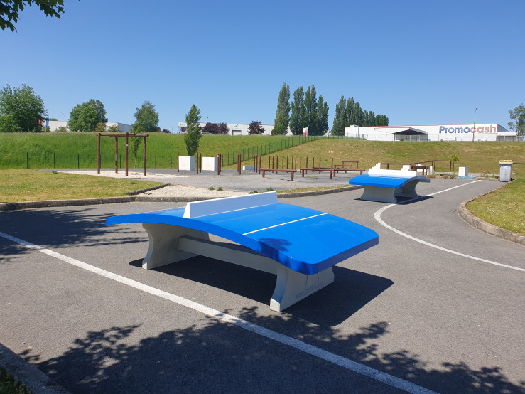 Concrete Foot Volleyball Table Blue