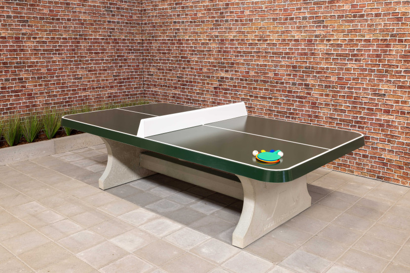 Concrete Ping-pong table green, rounded