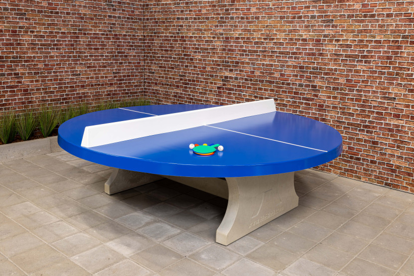 Concrete Ping-pong table blue, round