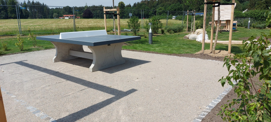 Concrete Ping-pong table anthracite