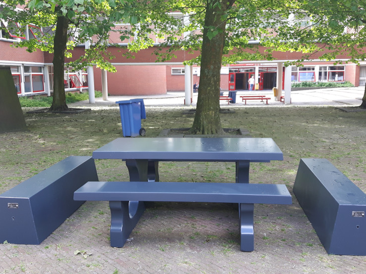 Concrete Picnic table Standard Anthracite 