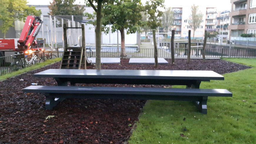 Concrete Picnic table Standard XL Anthracite